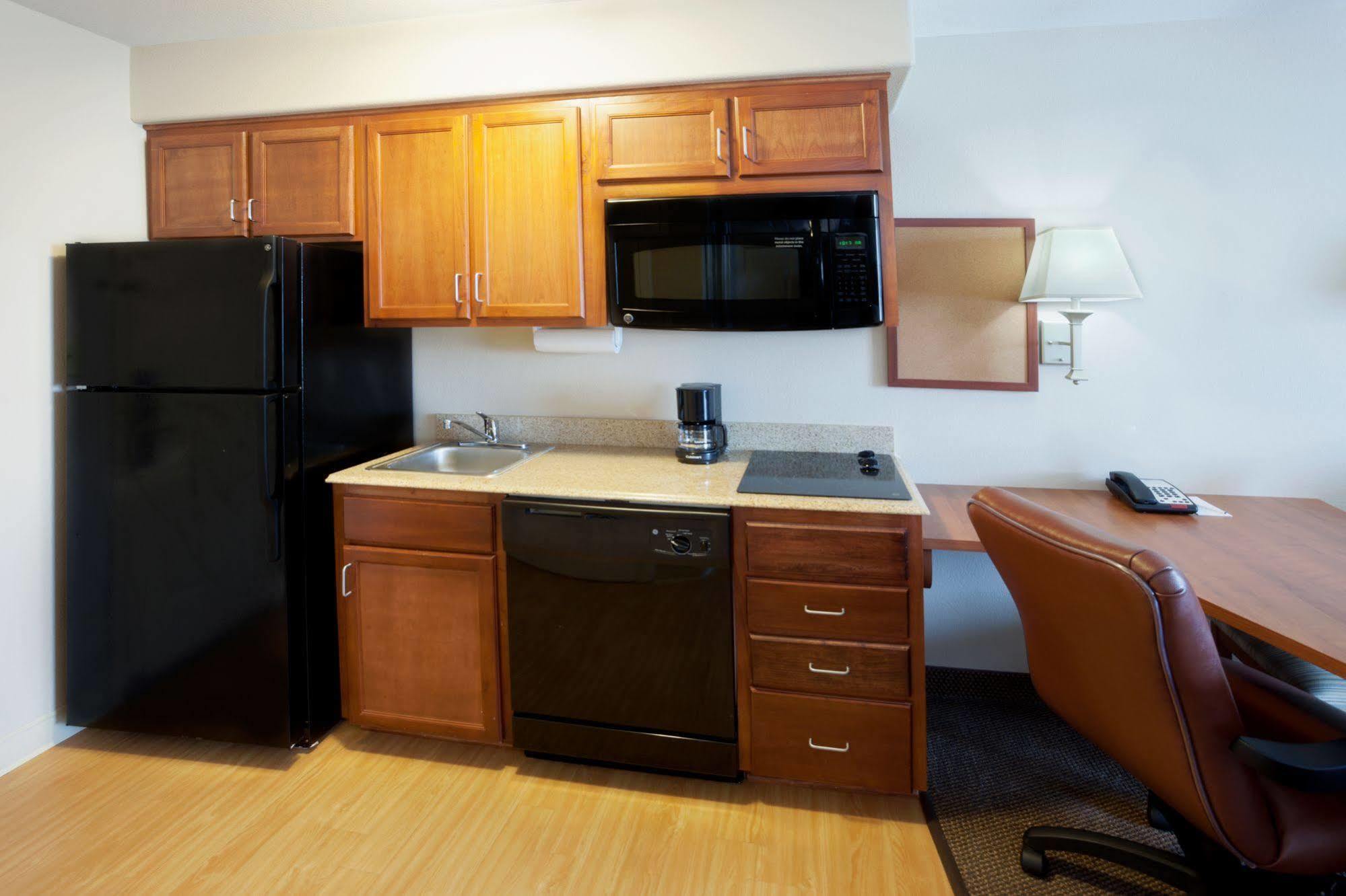 Candlewood Victoria By Ihg Kamer foto
